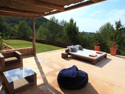 sunbeds photo - Casa Kiva: 6 bedroom child friendly luxury villa with infinity pool in Es Cubells, Ibiza