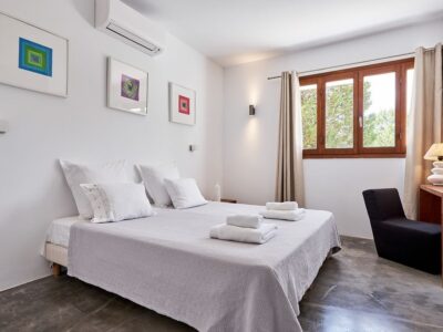 Bedroom photo - Casa Kiva: 6 bedroom child friendly luxury villa with infinity pool in Es Cubells, Ibiza